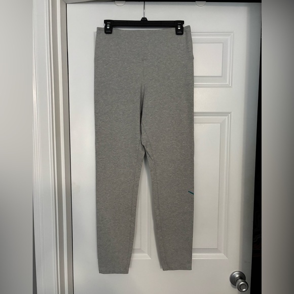 PINK Victoria's Secret Pants - NWT Victoria’s Secret Pink Leggings